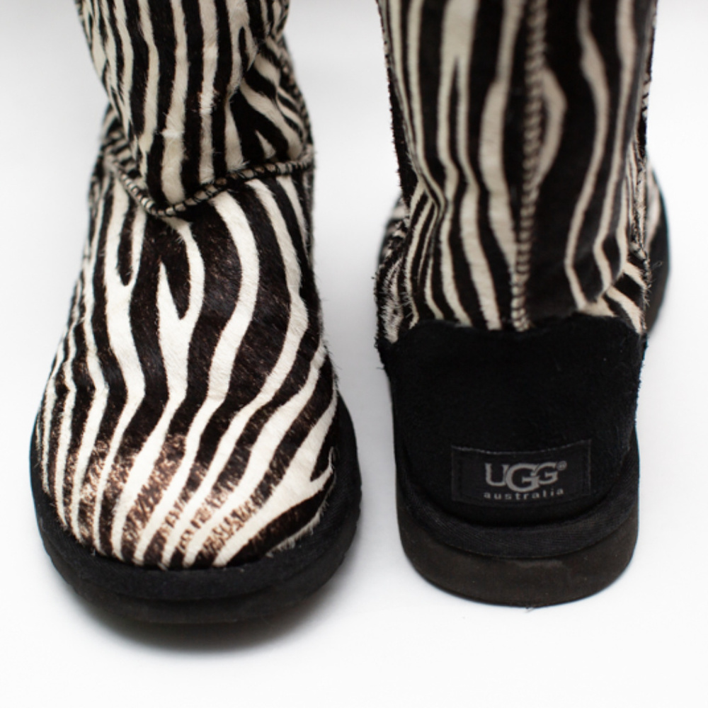 UGG Classic Short Exotic Women's Shoes Boots - Picture 3 of 4
